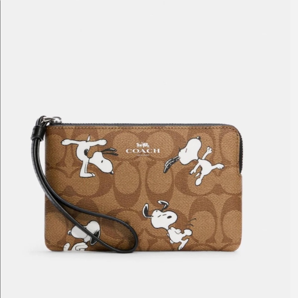 Coach x Peanuts Snoopy wristlet
